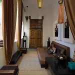 Riad 5 Sens